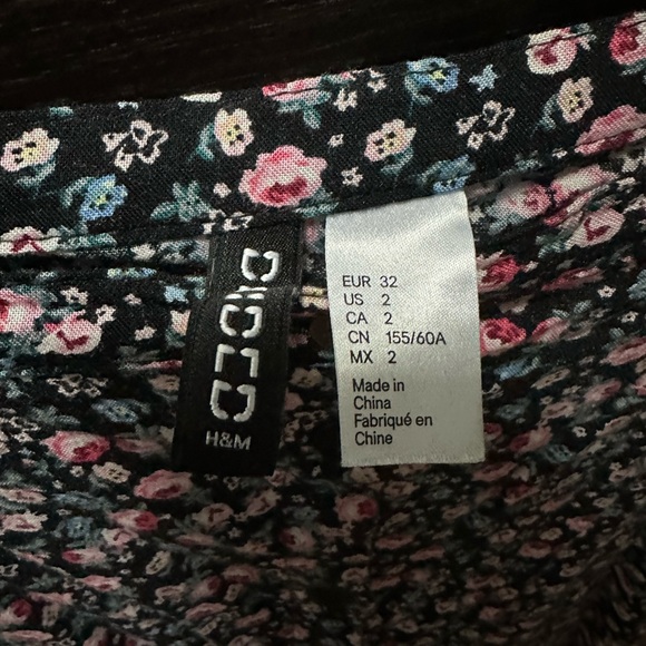 Floral Print Button Up Front Fit & Flare Skirt - Picture 5 of 9